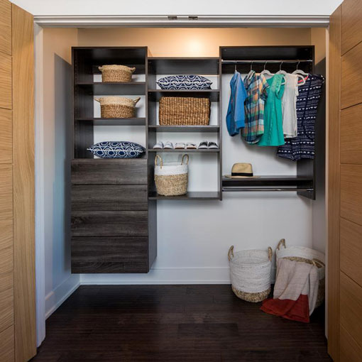 Tri-State Interiors specializes in Closet Remodeling in the entire Memphis Tri-State Area. 